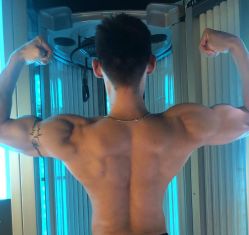 -极昼美黑24H日晒沙龙