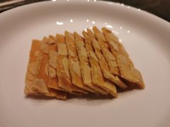 杏仁片-海派悦庭·海胆烧麦·新融合菜(凯德广场店)