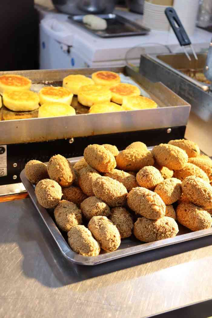 12人赞2.2万南明区 鸿通城 小吃