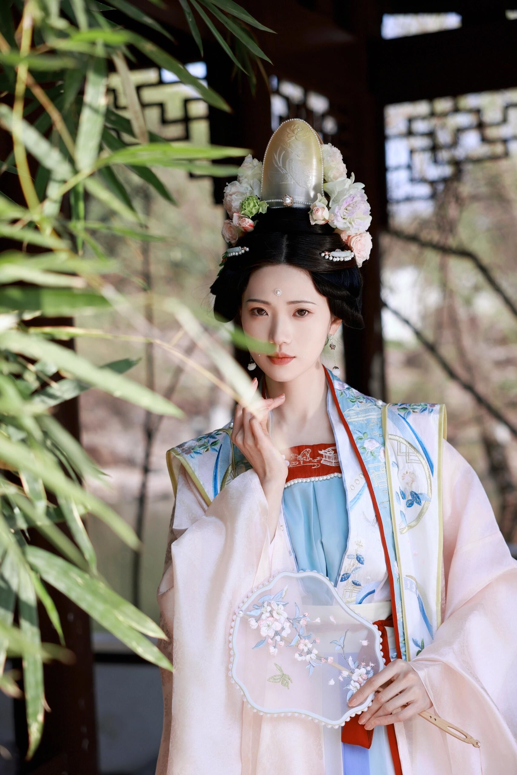 宋制汉服 头戴花冠 宋人风雅yyds