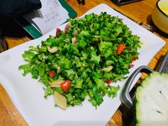 清炒四棱豆-老滇山寨•云南特色菜•地方菜•民族风情歌舞表演(金碧店)