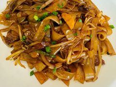 -颐辰舍岁岁羊(文昌万达景园店)