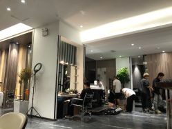 -扎嘎形象设计
