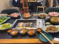 -臻牛烤肉