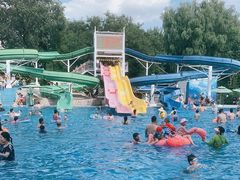 -青年湖公园水上世界