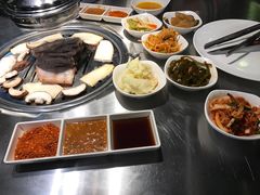 -韩聚屋韩国烤肉餐厅(新北万达店)