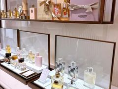 -BURBERRY(上海港汇恒隆广场店)