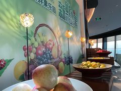 -亚洲国际大酒店·云顶阁旋转自助餐厅