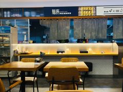 -银泰百货(厦门国贸中心店)