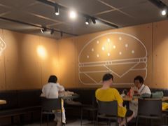 -麦当劳(中山公园龙之梦店)