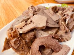 -茸梅路右拐龙虾-农家菜(松江店)
