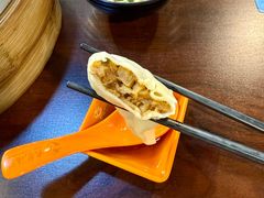 三丁蒸饺-大龙汤包