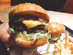 -The Habit Burger Grill 哈比特汉堡(复兴soho店)