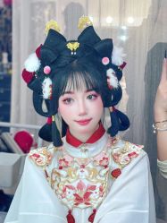 -一揽芳华汉服旗袍体验馆(拙政园店)