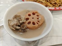 -江城燕子大排档(江汉路步行街店)