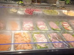 -牛里牛气· 榴莲海鲜鲜牛肉自助火锅·烤肉(横岗店)