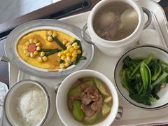 -臻爱住家月嫂育儿嫂(万达店)