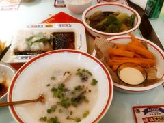 -赵财财·肠粉·煲仔饭(华润万象城店)