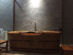 -苑苑vbeauty科技美容SPA