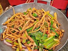 -路边边.炒菜烧烤.音乐餐厅(良乡长虹店)