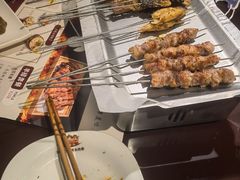 -三个大叔烤羊肉串·歌手驻唱·碳烤鲜肉(西三旗店)
