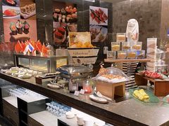 -BLU 全日制餐厅(上海安曼纳卓悦酒店)
