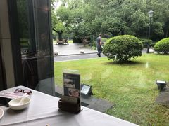 -御花园·粤菜·海鲜火锅(中山公园店)