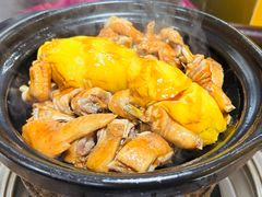 榴莲瓦煲鸡-东川炭炉鸡煲·榴莲瓦煲鸡(广州首店)