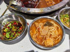 -憨铁匠老火锅(龙岗万科里店)