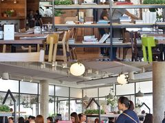 -ROAST coffee & eatery