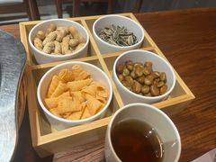 -愉肴麻辣香锅(中山路店)