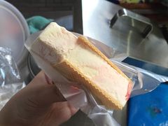 -詹爷爷乌节路街头冰淇淋