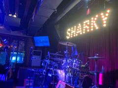 -鲨鱼美式餐厅酒吧Sharky
