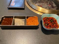 -铭牛烧肉·和牛海鲜自助(高新月牙湖店)