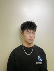 -川和潮人