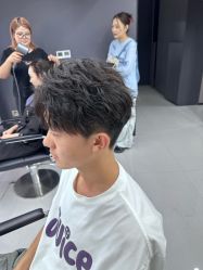 -宫铭烫发染发接发店