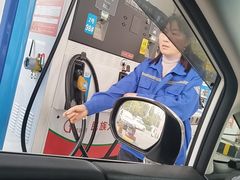 -民族大道加油站