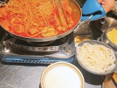 -吴草鸡爪오초닭발(城阳总店)