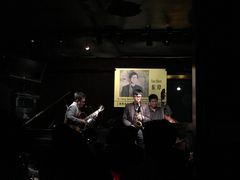 -东岸Cafe 爵士俱乐部
