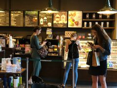 -星巴克臻选(盐城金鹰聚龙湖店)