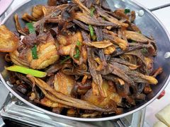 -丹水桥地锅鱼·翘嘴鲌·地方特色全鱼宴(丹江口大坝店)