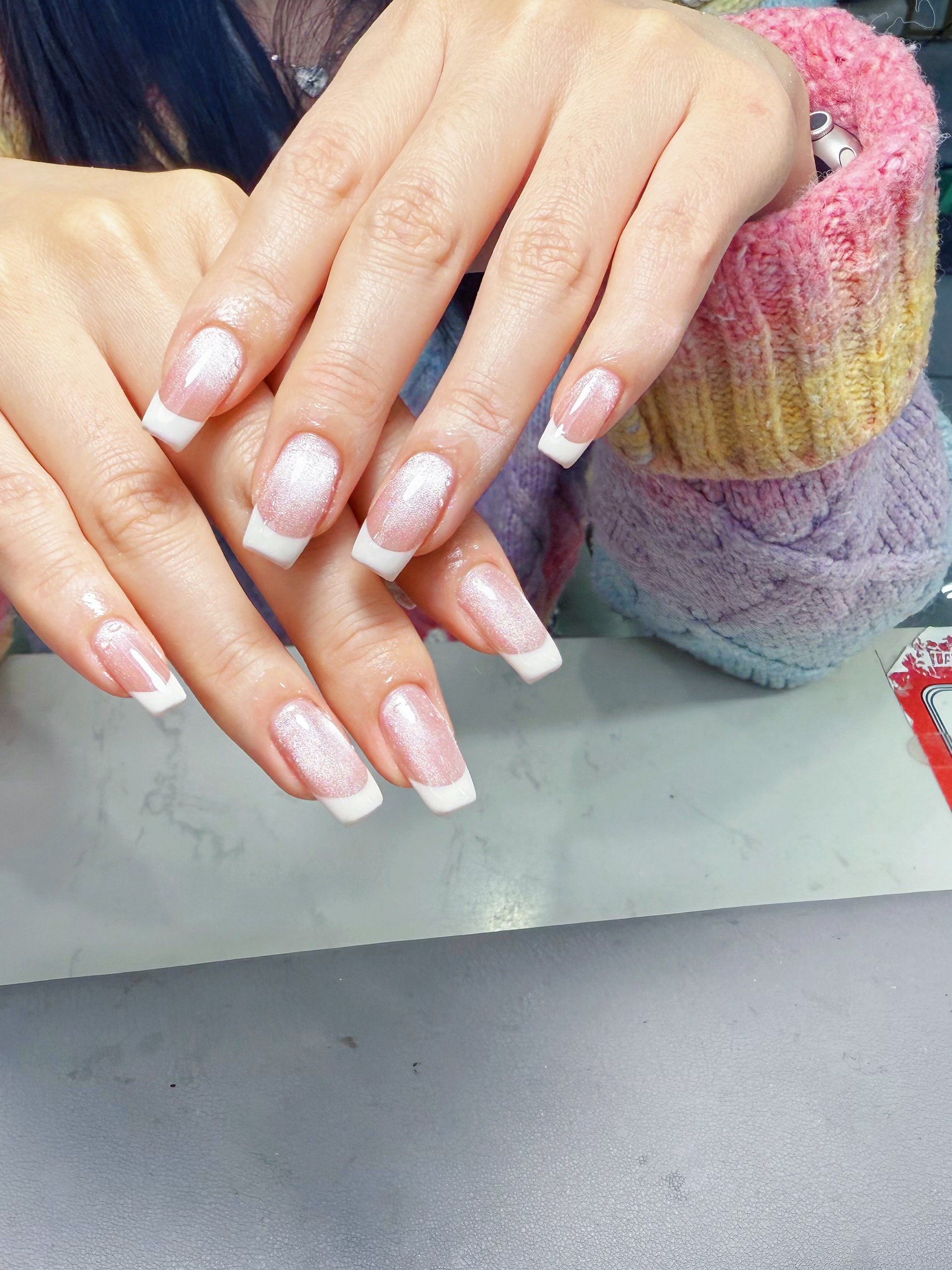 白裸色搭配 法式美甲