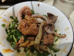 -李记称盘牛杂串串(广厦店)