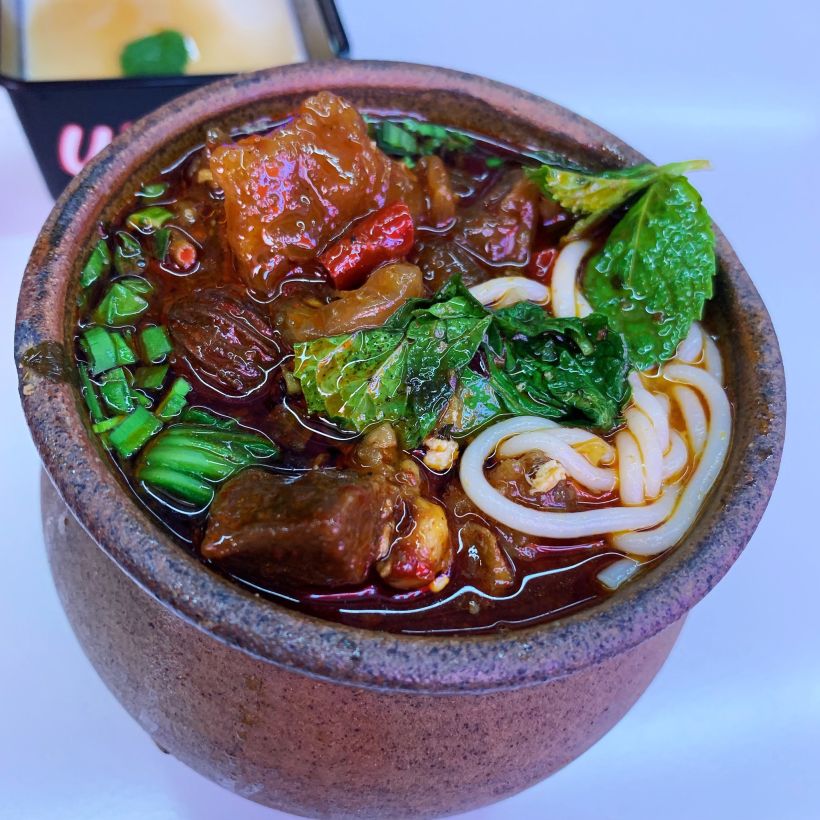 【大酥牛肉米线】