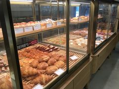 面包甜点陈列柜-石头先生的烤炉(济南领秀城贵和店)