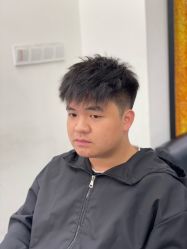 -乾健·烫染·接发SALON