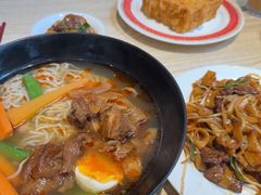 -滋味满屋美食坊(上海街店)