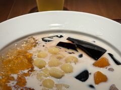-RUXU入续糖水铺与包(卓悦中心店)