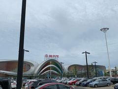 -融创茂-停车场