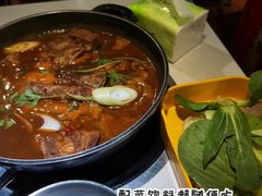 -运气牛自助酱大骨火锅(南京东路店)